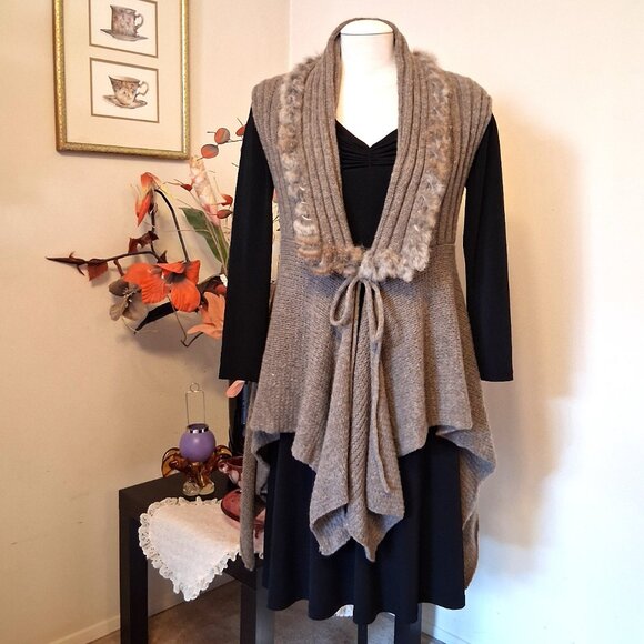 NWT Woman's I AM Sleeveless Asymmetric Hem Cashmere Cardigan Vest Sweater - Picture 6 of 9